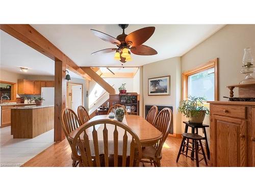 74397 Cardinal Court, Bluewater, ON - Indoor Photo Showing Dining Room