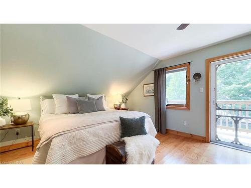 74397 Cardinal Court, Bluewater, ON - Indoor Photo Showing Bedroom