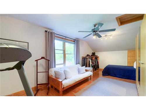 74397 Cardinal Court, Bluewater, ON - Indoor Photo Showing Bedroom