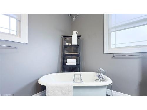 6055 Fischer Road, Mitchell, ON - Indoor Photo Showing Bathroom