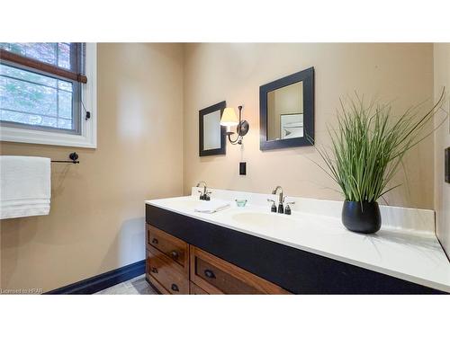 6055 Fischer Road, Mitchell, ON - Indoor Photo Showing Bathroom