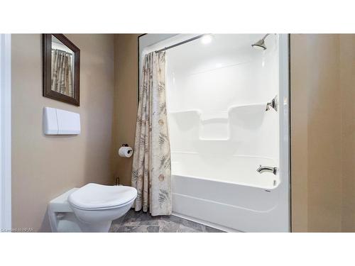 6055 Fischer Road, Mitchell, ON - Indoor Photo Showing Bathroom