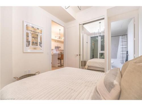 2514-9000 Jane Street Street, Vaughan, ON - Indoor Photo Showing Bedroom