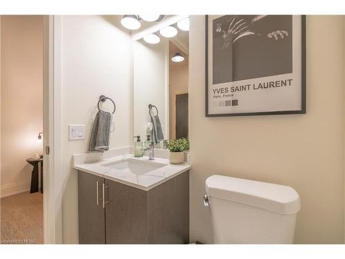 2514-9000 Jane Street Street, Vaughan, ON - Indoor Photo Showing Bathroom