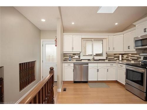 91 Norwood Court, Stratford, ON - Indoor Photo Showing Kitchen