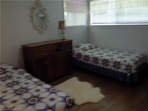 835 York Avenue N, North Perth, ON - Indoor Photo Showing Bedroom