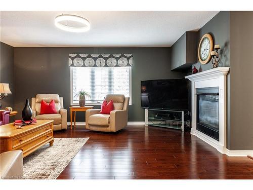 55 Stoneridge Boulevard, St. Marys, ON - Indoor Photo Showing Living Room