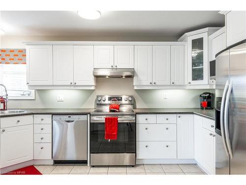 55 Stoneridge Boulevard, St. Marys, ON - Indoor Photo Showing Kitchen