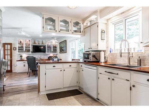 5132 10 Line, St. Marys, ON - Indoor Photo Showing Kitchen With Double Sink