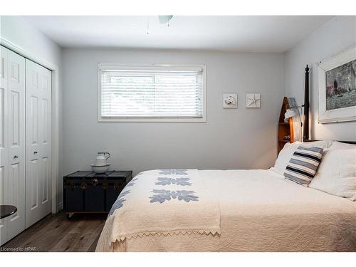 5132 10 Line, St. Marys, ON - Indoor Photo Showing Bedroom