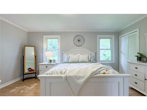 3813 Road 160, Mitchell, ON - Indoor Photo Showing Bedroom