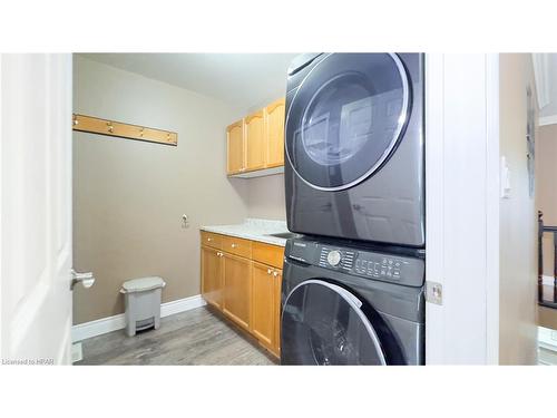 87 Napier Street, Mitchell, ON - Indoor Photo Showing Laundry Room