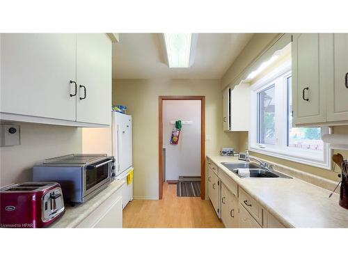 205 Spence Cr Crescent, Mitchell, ON - Indoor Photo Showing Kitchen With Double Sink