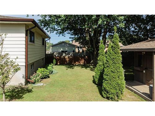 205 Spence Cr Crescent, Mitchell, ON - Outdoor With Exterior