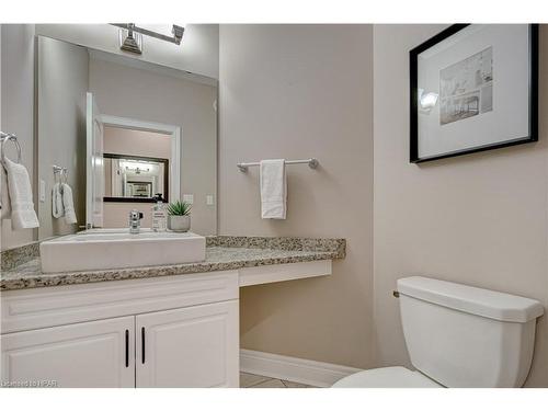 37 Oliver Crescent, Thamesford, ON - Indoor Photo Showing Bathroom