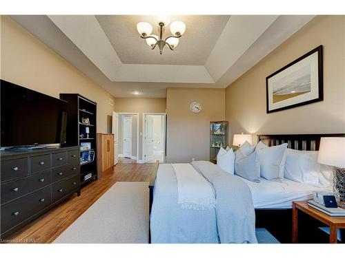 37 Oliver Crescent, Thamesford, ON - Indoor Photo Showing Bedroom