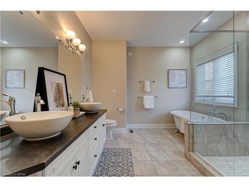 37 Oliver Crescent, Thamesford, ON - Indoor Photo Showing Bathroom