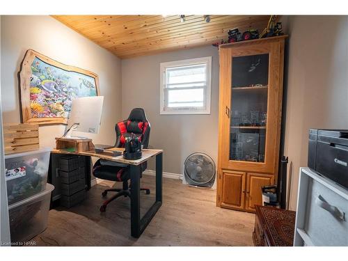 146 Simcoe Street, Exeter, ON - Indoor Photo Showing Office