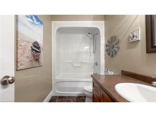 83 Sylvia Street, Mitchell, ON - Indoor Photo Showing Bathroom