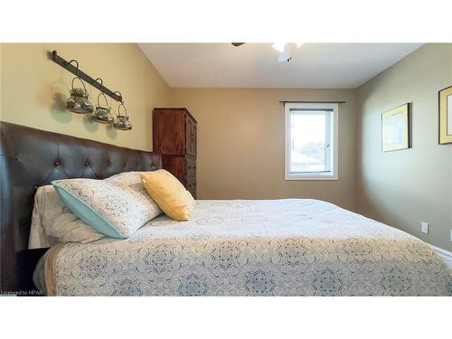 83 Sylvia Street, Mitchell, ON - Indoor Photo Showing Bedroom