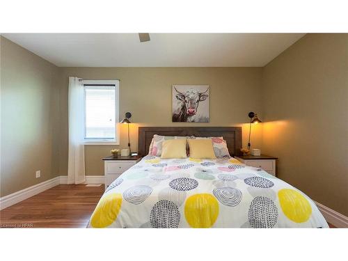 83 Sylvia Street, Mitchell, ON - Indoor Photo Showing Bedroom