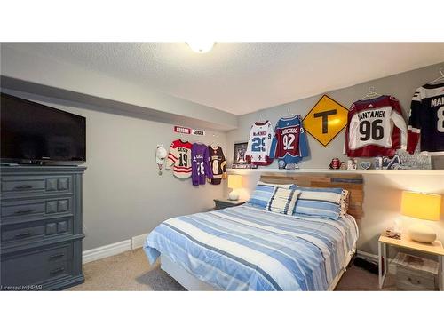 83 Sylvia Street, Mitchell, ON - Indoor Photo Showing Bedroom