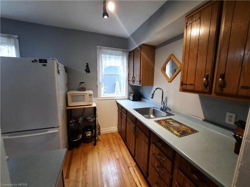 225 Mary Street, Clinton, ON - Indoor Photo Showing Kitchen