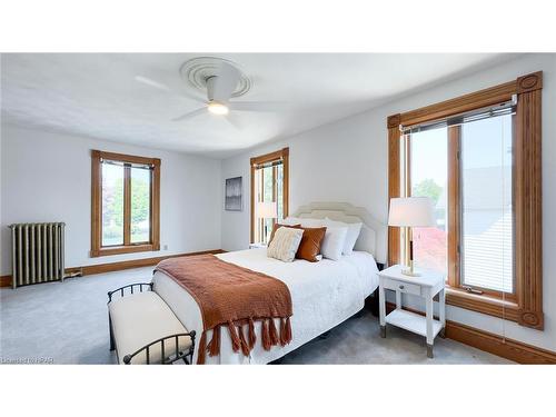 123 Elgin Avenue W, Goderich, ON - Indoor Photo Showing Bedroom