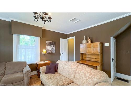 273 Hamilton Street, Blyth, ON - Indoor Photo Showing Living Room