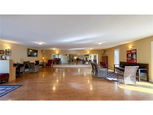 273 Hamilton Street, Blyth, ON - Indoor Photo Showing Living Room