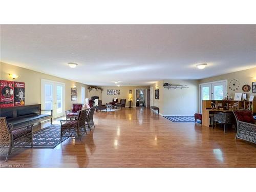 273 Hamilton Street, Blyth, ON - Indoor Photo Showing Living Room