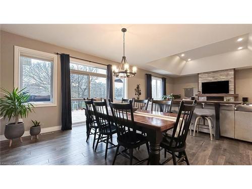 39941 Dinsley Terrace, Bluewater, ON - Indoor Photo Showing Dining Room