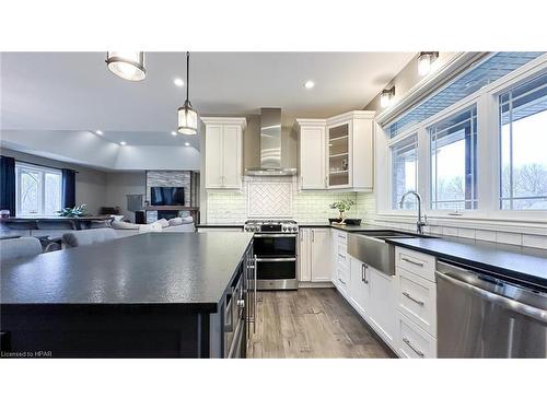 39941 Dinsley Terrace, Bluewater, ON - Indoor Photo Showing Kitchen With Upgraded Kitchen