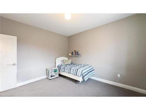 39941 Dinsley Terrace, Bluewater, ON - Indoor Photo Showing Bedroom