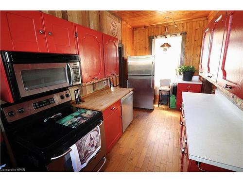 85042 Bluewater Highway, Ashfield-Colborne-Wawanosh, ON - Indoor Photo Showing Kitchen