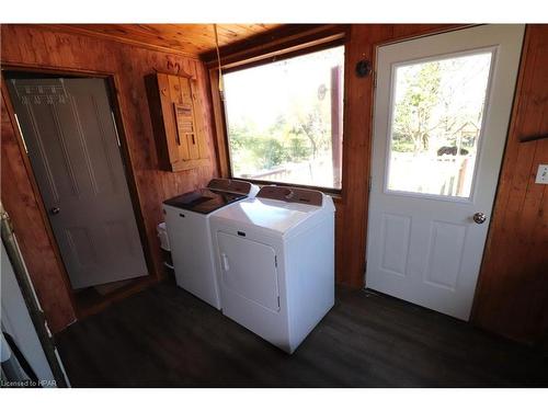 85042 Bluewater Highway, Ashfield-Colborne-Wawanosh, ON - Indoor Photo Showing Laundry Room