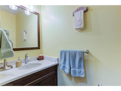 58-375 Mitchell Road South, Listowel, ON - Indoor Photo Showing Bathroom