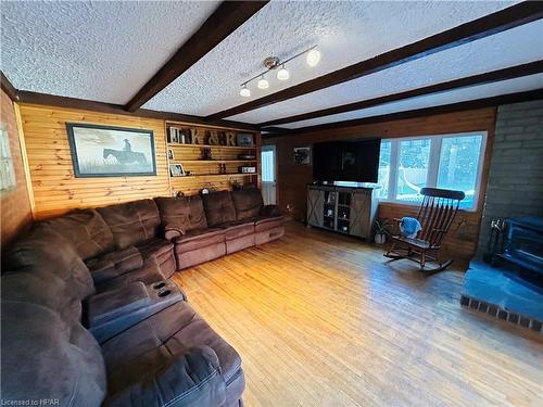 92 Victoria Street W, Wingham, ON - Indoor Photo Showing Living Room With Fireplace