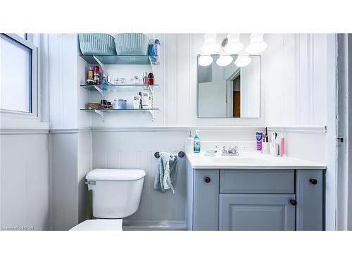 179 Bayfield Road, Goderich, ON - Indoor Photo Showing Bathroom