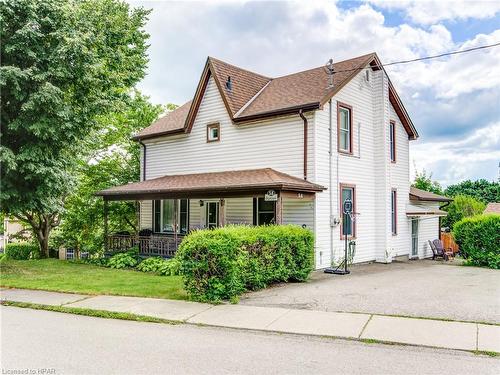 58 Broadway Street, Woodstock, ON - Outdoor With Exterior