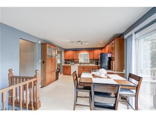 58 Broadway Street, Woodstock, ON - Indoor Photo Showing Dining Room