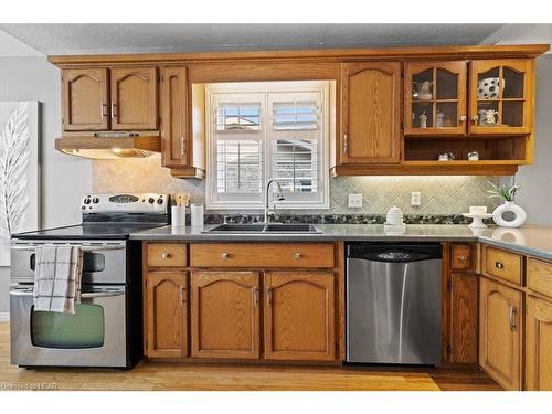 130 Mcgregor Street, Stratford, ON - Indoor Photo Showing Kitchen With Double Sink