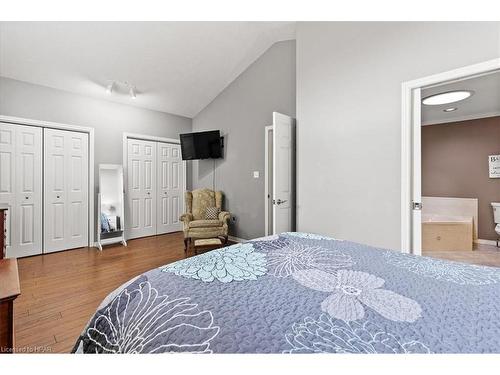 130 Mcgregor Street, Stratford, ON - Indoor Photo Showing Bedroom