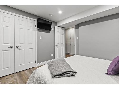 130 Mcgregor Street, Stratford, ON - Indoor Photo Showing Bedroom