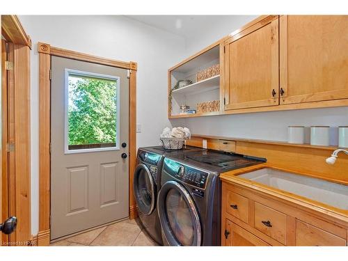 81196 Pfrimmer Road, Benmiller, ON - Indoor Photo Showing Laundry Room