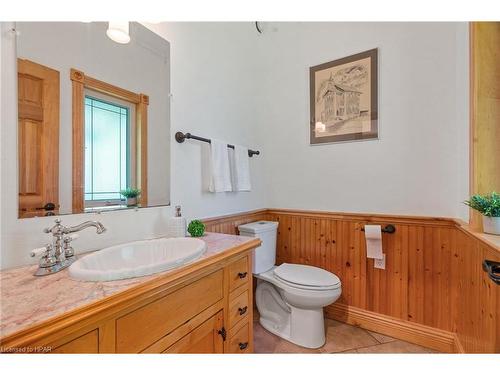 81196 Pfrimmer Road, Benmiller, ON - Indoor Photo Showing Bathroom