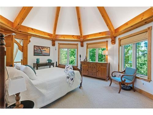 81196 Pfrimmer Road, Benmiller, ON - Indoor Photo Showing Bedroom