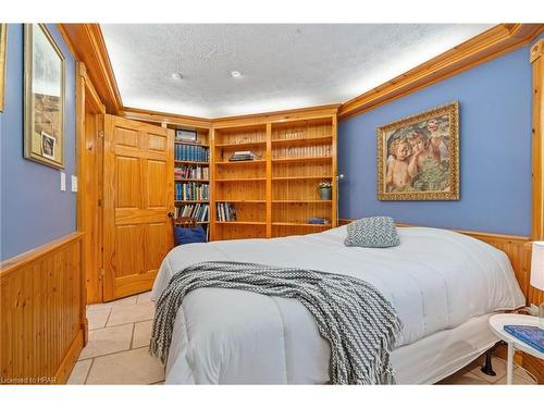 81196 Pfrimmer Road, Benmiller, ON - Indoor Photo Showing Bedroom