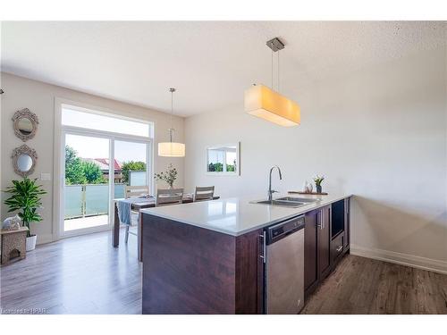 110-3025 Singleton Avenue, London, ON - Indoor Photo Showing Kitchen With Double Sink With Upgraded Kitchen