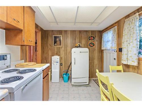 24 Huron Street, Port Albert, ON - Indoor Photo Showing Kitchen